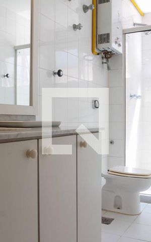 Apartamento à venda com 136m², 3 quartos e 1 vaga Apartamento à venda com 136m², 3 quartos e 1 vagaBanheiro do Quarto 3 - Suíte