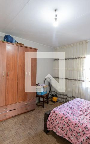 Casa à venda com 150m², 2 quartos e 1 vaga Casa à venda com 150m², 2 quartos e 1 vagaQuarto 1