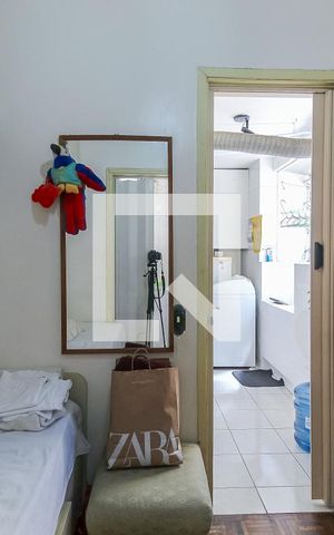 Apartamento à venda com 107m², 3 quartos e 1 vaga Apartamento à venda com 107m², 3 quartos e 1 vagaQuarto de serviço