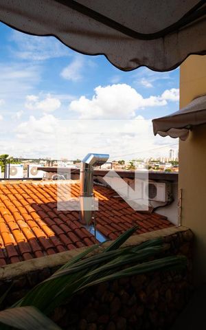 Casa à venda com 351m², 4 quartos e 4 vagas Casa à venda com 351m², 4 quartos e 4 vagasVista da Sala de Jantar