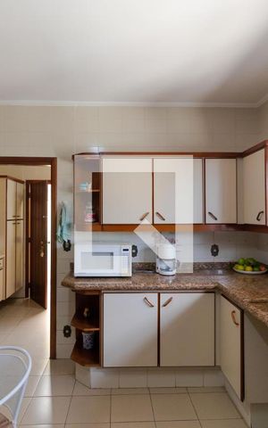 Casa à venda com 351m², 4 quartos e 4 vagas Casa à venda com 351m², 4 quartos e 4 vagasCozinha 01