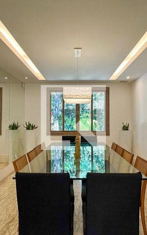 Casa à venda com 800m², 6 quartos e 5 vagas Casa à venda com 800m², 6 quartos e 5 vagasSala 02