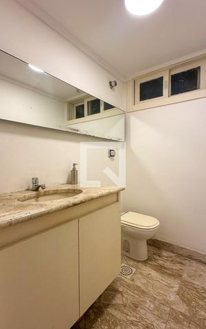 Casa à venda com 800m², 6 quartos e 5 vagas Casa à venda com 800m², 6 quartos e 5 vagasLavabo da Sala de Cinema