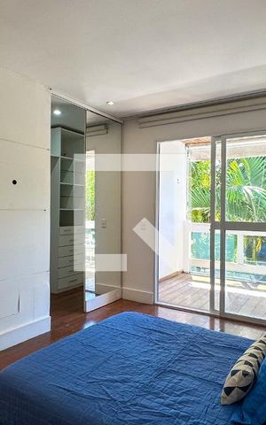 Casa à venda com 800m², 6 quartos e 5 vagas Casa à venda com 800m², 6 quartos e 5 vagasSuíte 2