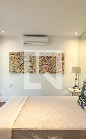 Casa à venda com 800m², 6 quartos e 5 vagas Casa à venda com 800m², 6 quartos e 5 vagasSuíte 4