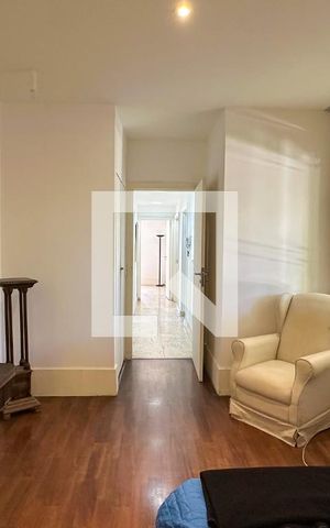 Casa à venda com 800m², 6 quartos e 5 vagas Casa à venda com 800m², 6 quartos e 5 vagasSuíte 1