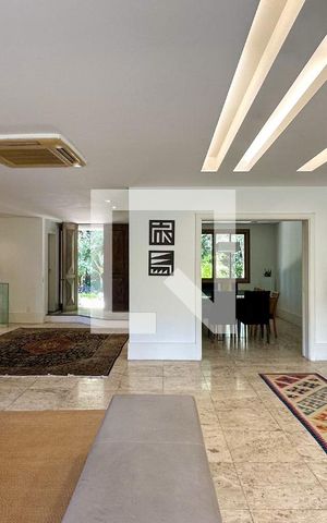 Casa à venda com 800m², 6 quartos e 5 vagas Casa à venda com 800m², 6 quartos e 5 vagasSala 01