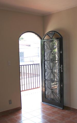 Casa à venda com 185m², 3 quartos e 5 vagas Casa à venda com 185m², 3 quartos e 5 vagasSala 2