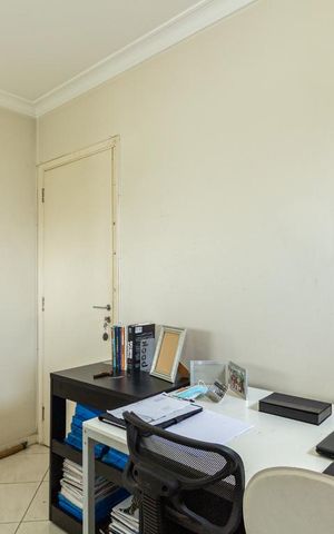 Apartamento para alugar com 233m², 4 quartos e 4 vagas Apartamento para alugar com 233m², 4 quartos e 4 vagasEscritório