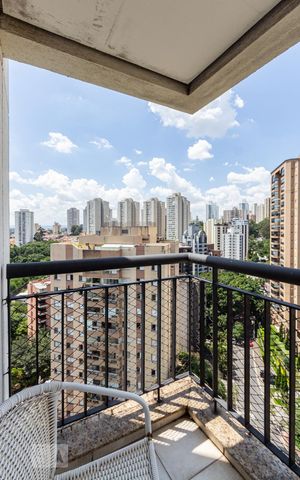 Apartamento para alugar com 233m², 4 quartos e 4 vagas Apartamento para alugar com 233m², 4 quartos e 4 vagasVaranda da Suíte 2