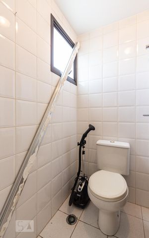 Apartamento para alugar com 233m², 4 quartos e 4 vagas Apartamento para alugar com 233m², 4 quartos e 4 vagasBanheiro do Escritório