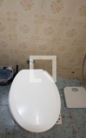 Apartamento à venda com 95m², 2 quartos e 1 vaga Apartamento à venda com 95m², 2 quartos e 1 vagaBanheiro do Quarto 1