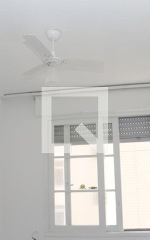 Apartamento para alugar com 21m², 1 quarto e sem vagaSala/Quarto