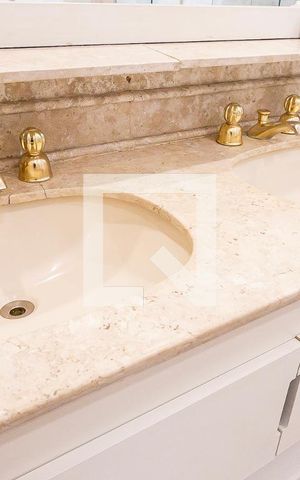 Apartamento à venda com 82m², 1 quarto e 1 vaga Apartamento à venda com 82m², 1 quarto e 1 vagaPia do Banheiro da Suíte