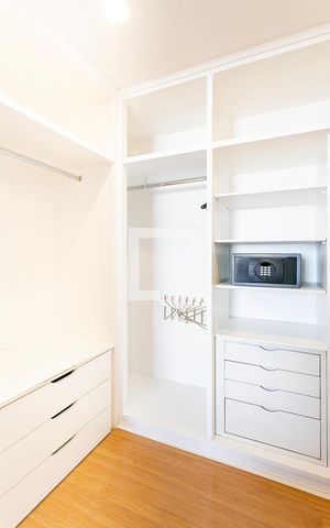 Apartamento à venda com 82m², 1 quarto e 1 vaga Apartamento à venda com 82m², 1 quarto e 1 vagaCloset
