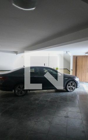 Casa de condomínio à venda com 232m², 4 quartos e 4 vagas Casa de condomínio à venda com 232m², 4 quartos e 4 vagasGaragem