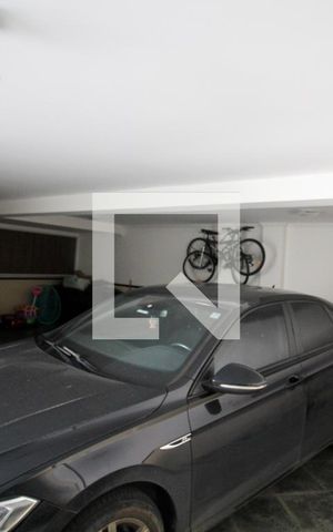 Casa de condomínio à venda com 232m², 4 quartos e 4 vagas Casa de condomínio à venda com 232m², 4 quartos e 4 vagasGaragem