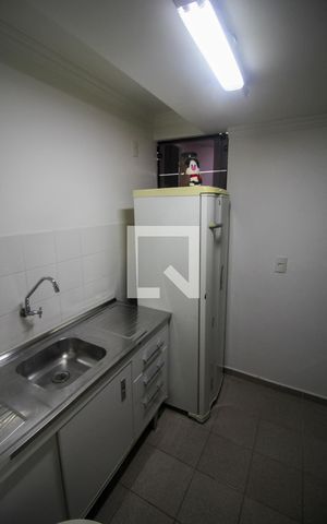 Casa de condomínio à venda com 232m², 4 quartos e 4 vagas Casa de condomínio à venda com 232m², 4 quartos e 4 vagasCopa