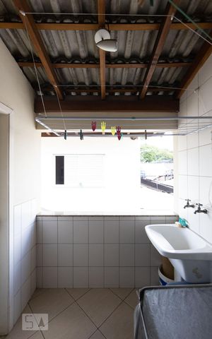 Casa à venda com 230m², 3 quartos e 1 vaga Casa à venda com 230m², 3 quartos e 1 vagaÁrea de Serviço