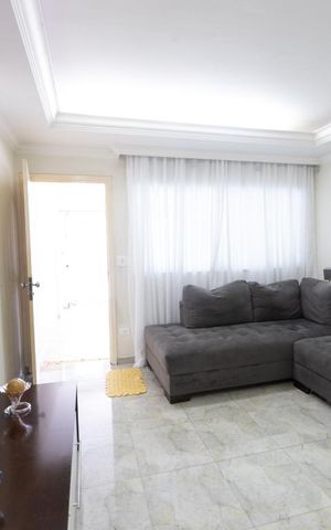Casa à venda com 230m², 3 quartos e 1 vaga Casa à venda com 230m², 3 quartos e 1 vagaSala