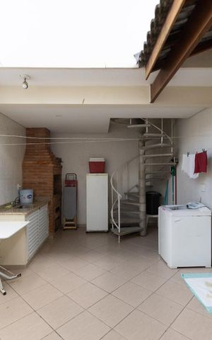 Casa à venda com 230m², 3 quartos e 1 vaga Casa à venda com 230m², 3 quartos e 1 vagaÁrea Externa