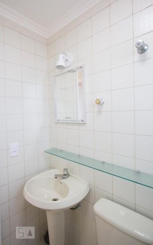 Apartamento para alugar com 54m², 2 quartos e 1 vagaDetalhe Banheiro