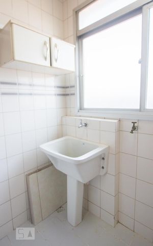 Apartamento para alugar com 54m², 2 quartos e 1 vagaÁrea de Serviço