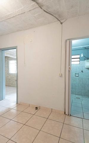 Casa à venda com 250m², 6 quartos e 4 vagasQuarto 4