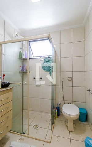Casa à venda com 175m², 3 quartos e 2 vagas Casa à venda com 175m², 3 quartos e 2 vagasBanheiro da Suíte 2