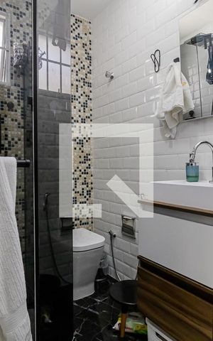 Casa à venda com 175m², 3 quartos e 2 vagas Casa à venda com 175m², 3 quartos e 2 vagasBanheiro da Suíte 1