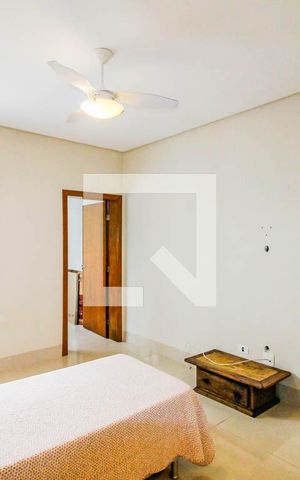 Casa para alugar com 430m², 5 quartos e 3 vagas Casa para alugar com 430m², 5 quartos e 3 vagasSuíte 1