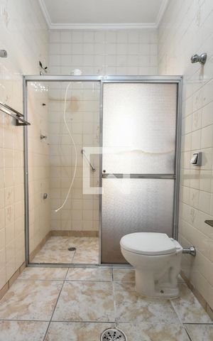 Casa para alugar com 250m², 2 quartos e 2 vagasBanheiro
