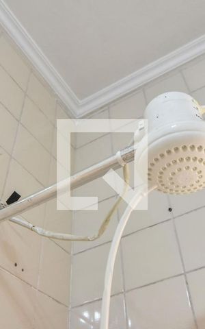 Casa para alugar com 250m², 2 quartos e 2 vagasBanheiro