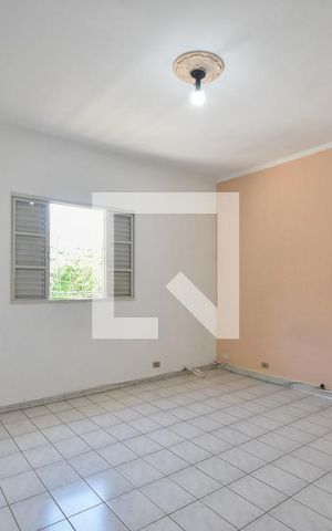 Casa para alugar com 250m², 2 quartos e 2 vagasQuarto 01
