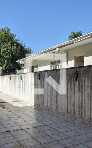 Casa para alugar com 250m², 2 quartos e 2 vagasQuintal