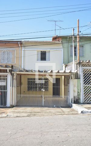 Casa para alugar com 250m², 2 quartos e 2 vagasCasa