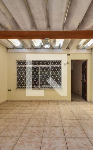 Casa para alugar com 250m², 2 quartos e 2 vagasGaragem