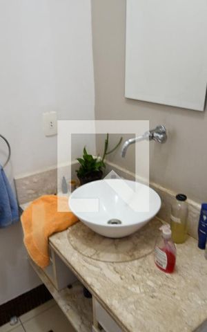 Casa à venda com 250m², 3 quartos e 4 vagasLavabo