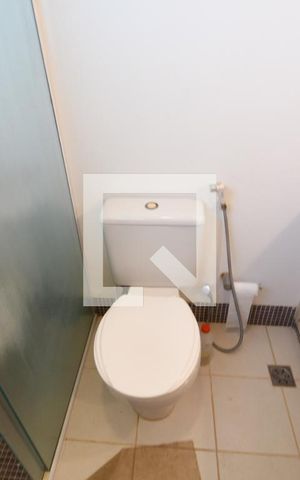 Casa à venda com 250m², 3 quartos e 4 vagasBanheiro da Suíte 1