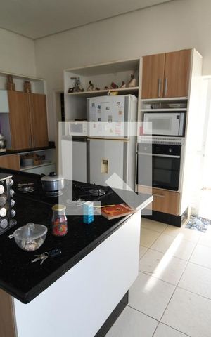 Casa à venda com 250m², 3 quartos e 4 vagasCozinha