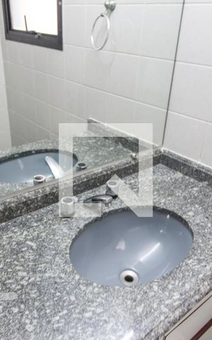 Apartamento à venda com 100m², 3 quartos e 1 vagaBanheiro da Suíte 