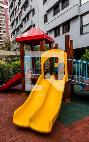 Apartamento à venda com 100m², 3 quartos e 1 vagaÁrea Comum - Playground