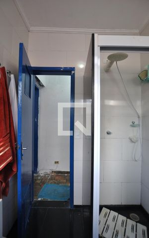 Casa à venda com 250m², 4 quartos e 2 vagasQuarto 4 - Suíte