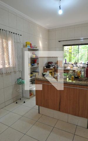 Casa à venda com 250m², 4 quartos e 2 vagasCozinha
