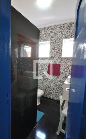 Casa à venda com 250m², 4 quartos e 2 vagasQuarto 4 - Suíte