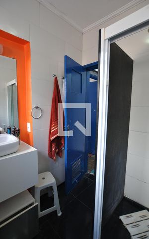 Casa à venda com 250m², 4 quartos e 2 vagasQuarto 4 - Suíte