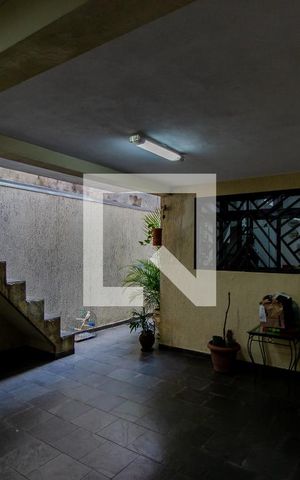 Casa à venda com 189m², 3 quartos e 4 vagas Casa à venda com 189m², 3 quartos e 4 vagasÁrea de Serviço