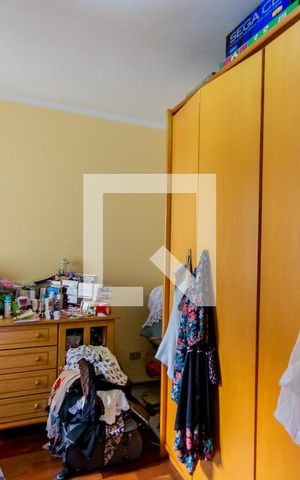 Casa à venda com 189m², 3 quartos e 4 vagas Casa à venda com 189m², 3 quartos e 4 vagasQuarto 2