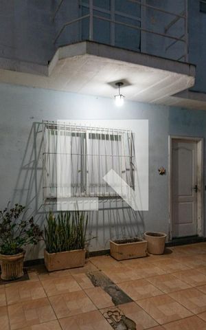 Casa para alugar com 65m², 2 quartos e 1 vagaEntrada