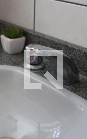 Apartamento para alugar com 260m², 3 quartos e 3 vagasDetalhe Banheiro Suíte 2